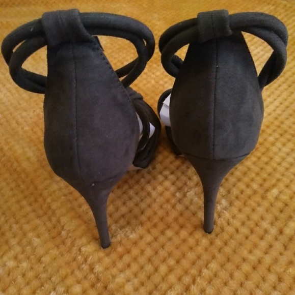 Misguided army green heels - Picture 4 of 4